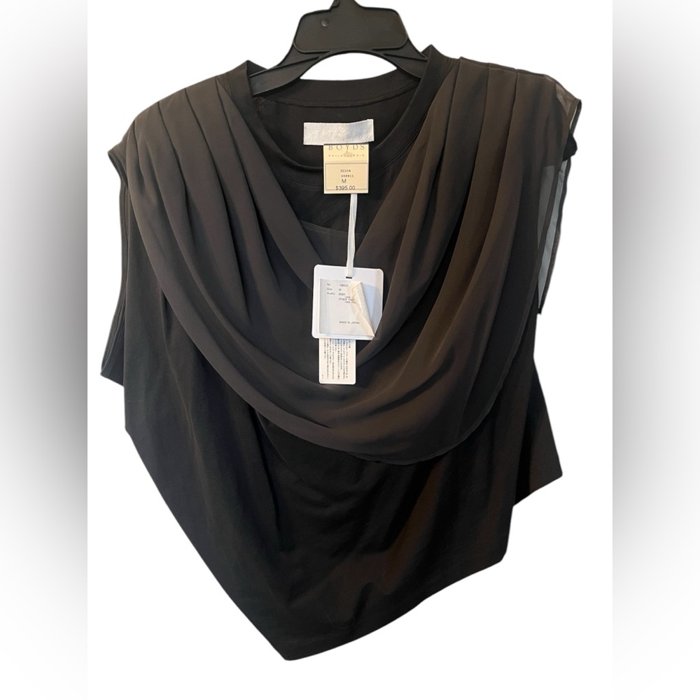 NWT Women’s Boyds Philadelphia Base Mark  Asymmetrical Black Top in Size Medium.